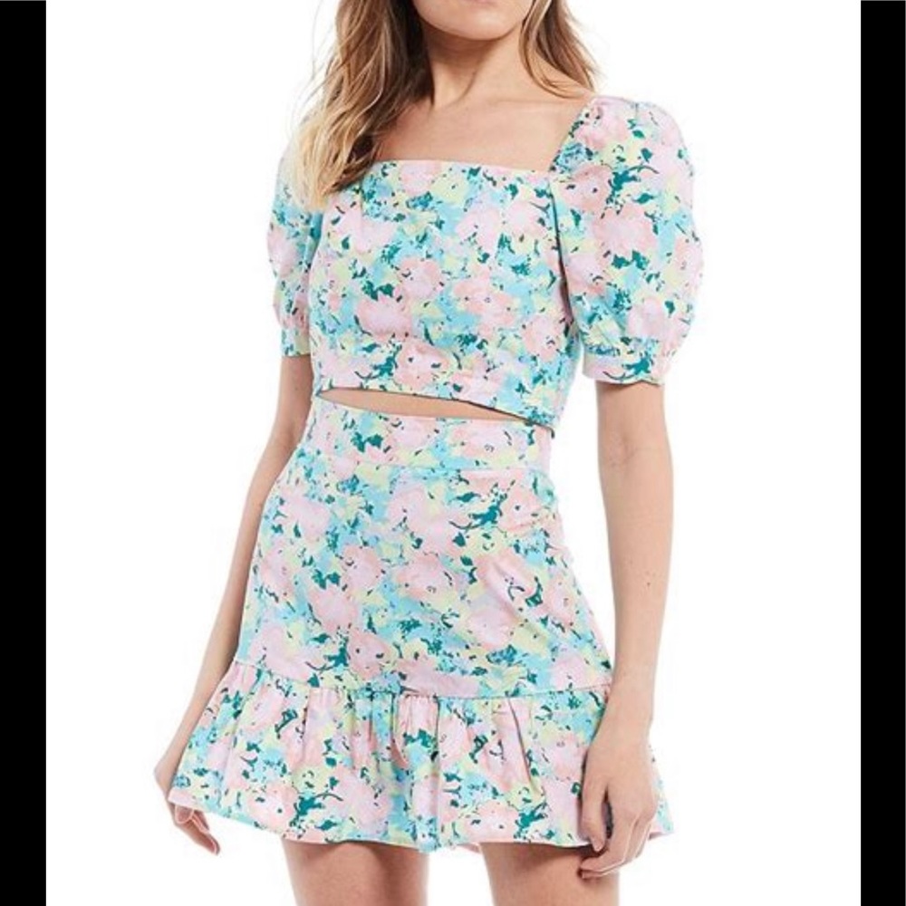 New GB Floral Print Cropped Top & Mini Skirt Set